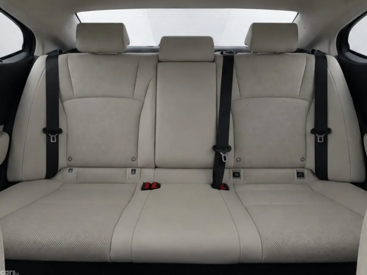 Lexus ES Saloon, Petrol Hybrid, 2024, Blue