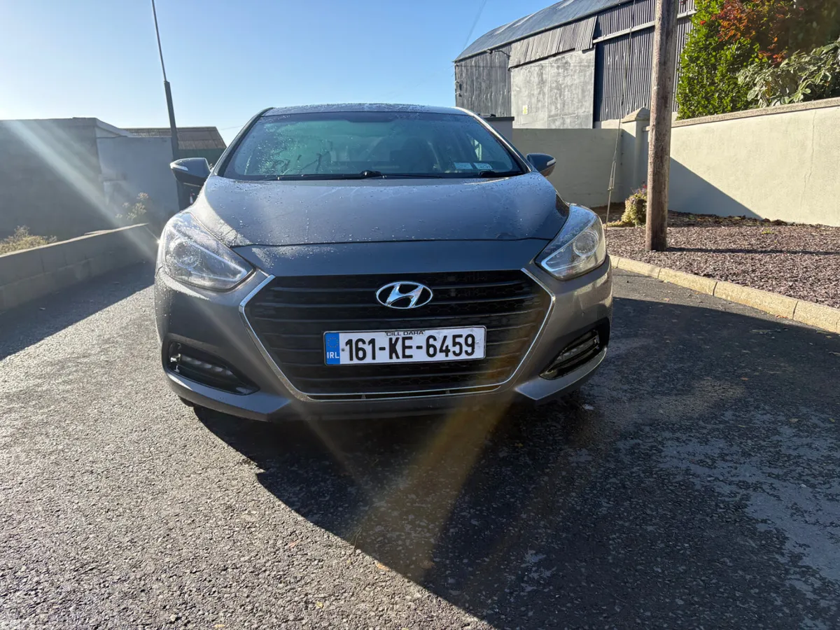 Hyundai i40 Saloon, Diesel, 2016, Silver