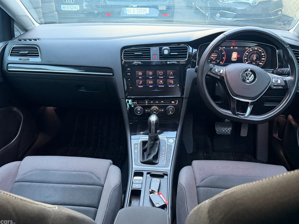 Volkswagen Golf Hatchback, Petrol, 2019, Blue