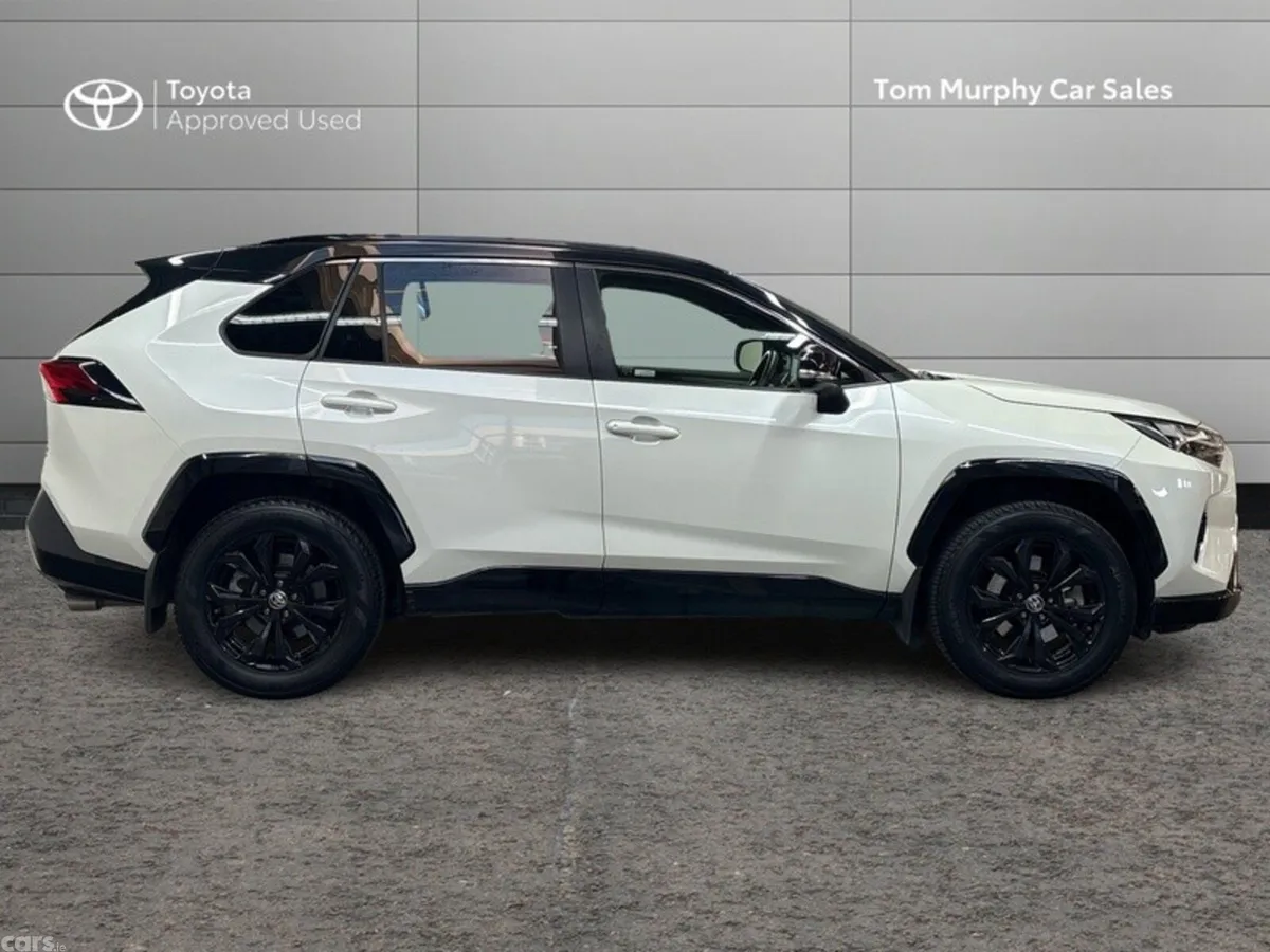 Toyota RAV4 SUV, Petrol Hybrid, 2022, White
