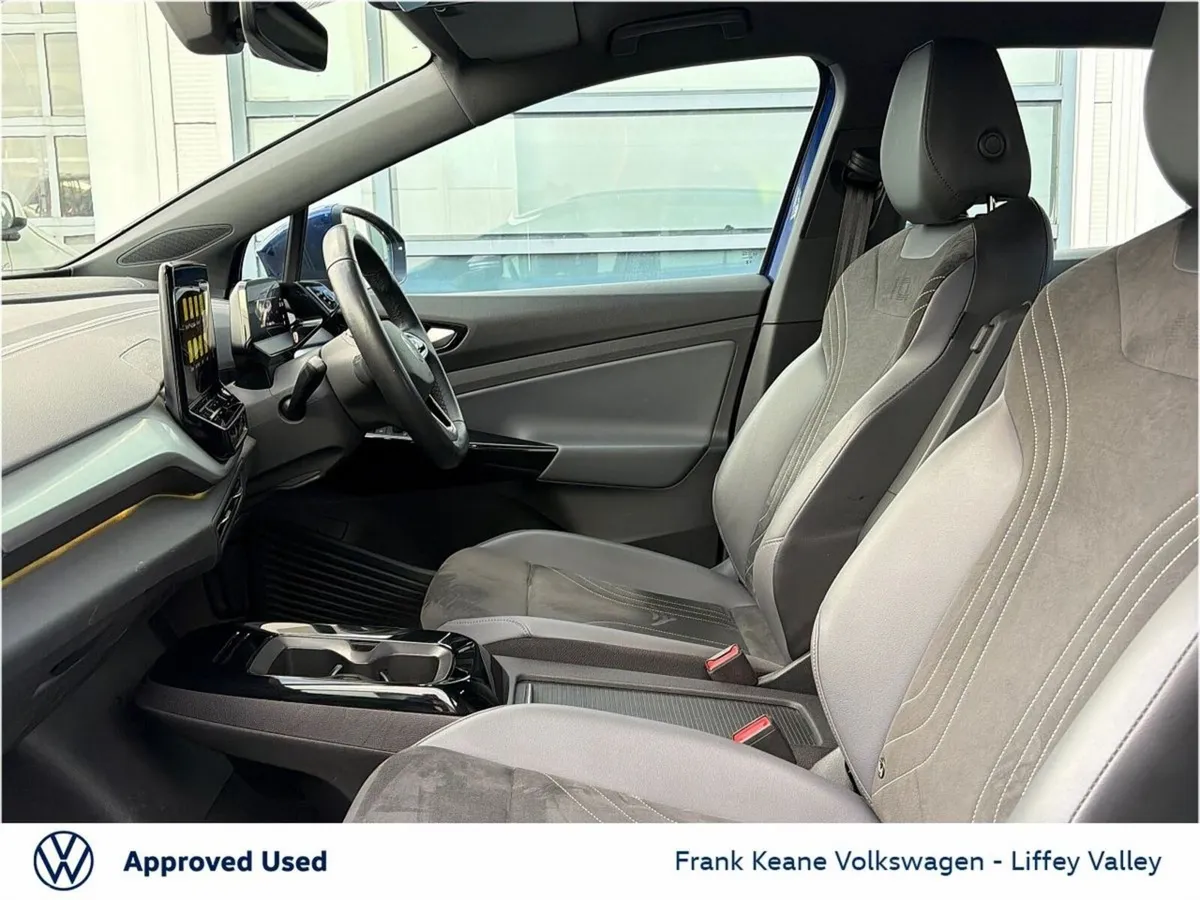 Volkswagen ID.4 SUV, Electric, 2023, Blue