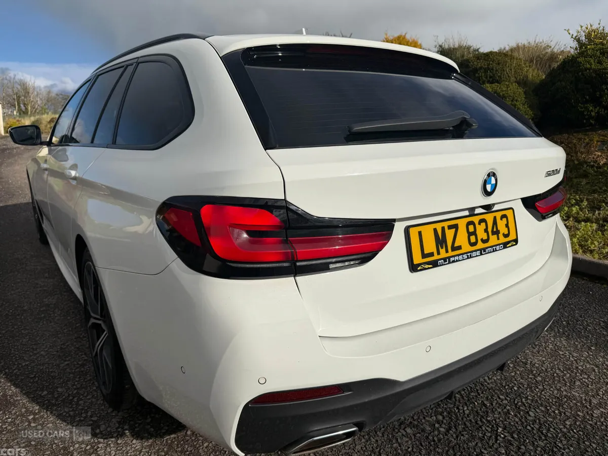 BMW 5-Series Estate, Diesel Hybrid, 2023, White