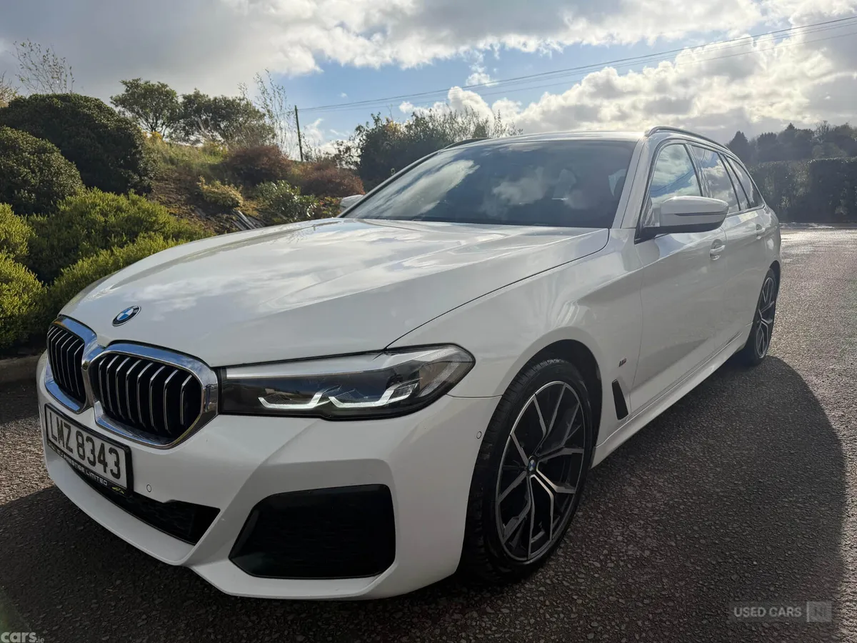 BMW 5-Series Estate, Diesel Hybrid, 2023, White