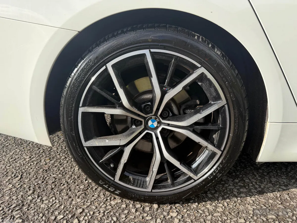 BMW 5-Series Estate, Diesel Hybrid, 2023, White