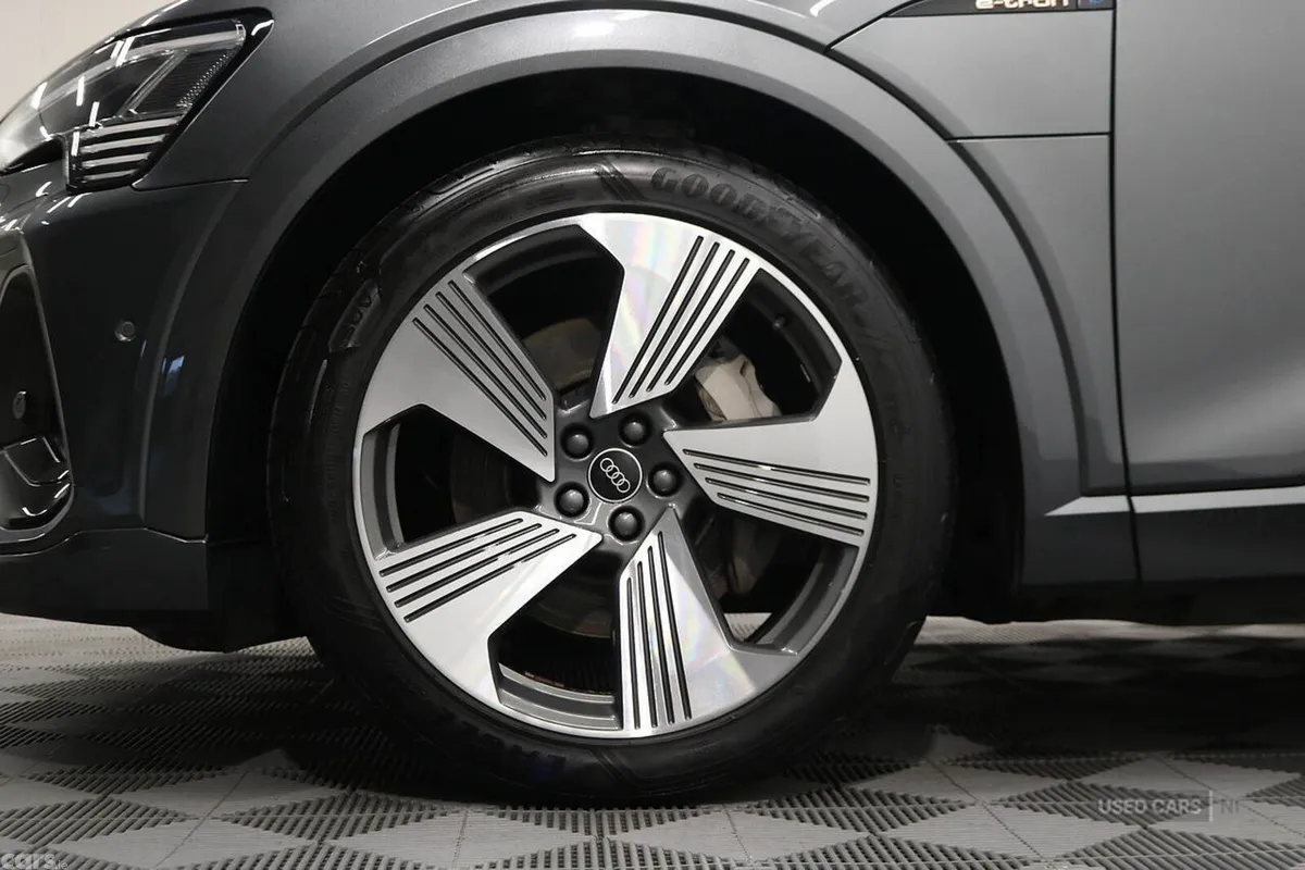 Audi e-tron SUV, Electric, 2022, Grey
