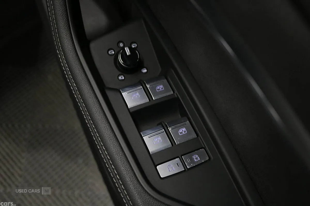 Audi e-tron SUV, Electric, 2022, Grey