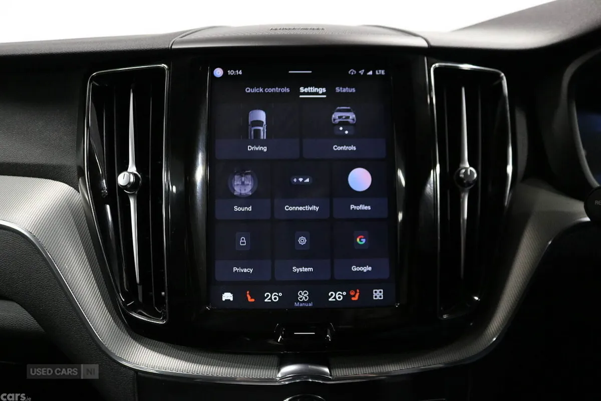 Volvo XC60 SUV, Petrol Hybrid, 2025, Grey