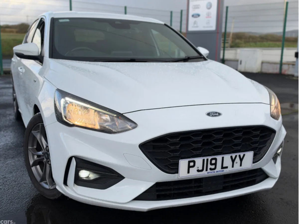 Ford Focus Hatchback, Diesel, 2019, White