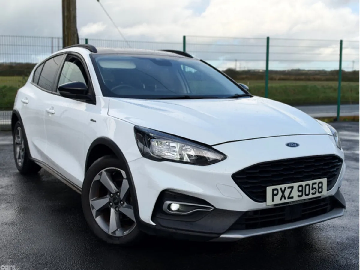 Ford Focus Hatchback, Diesel, 2021, White