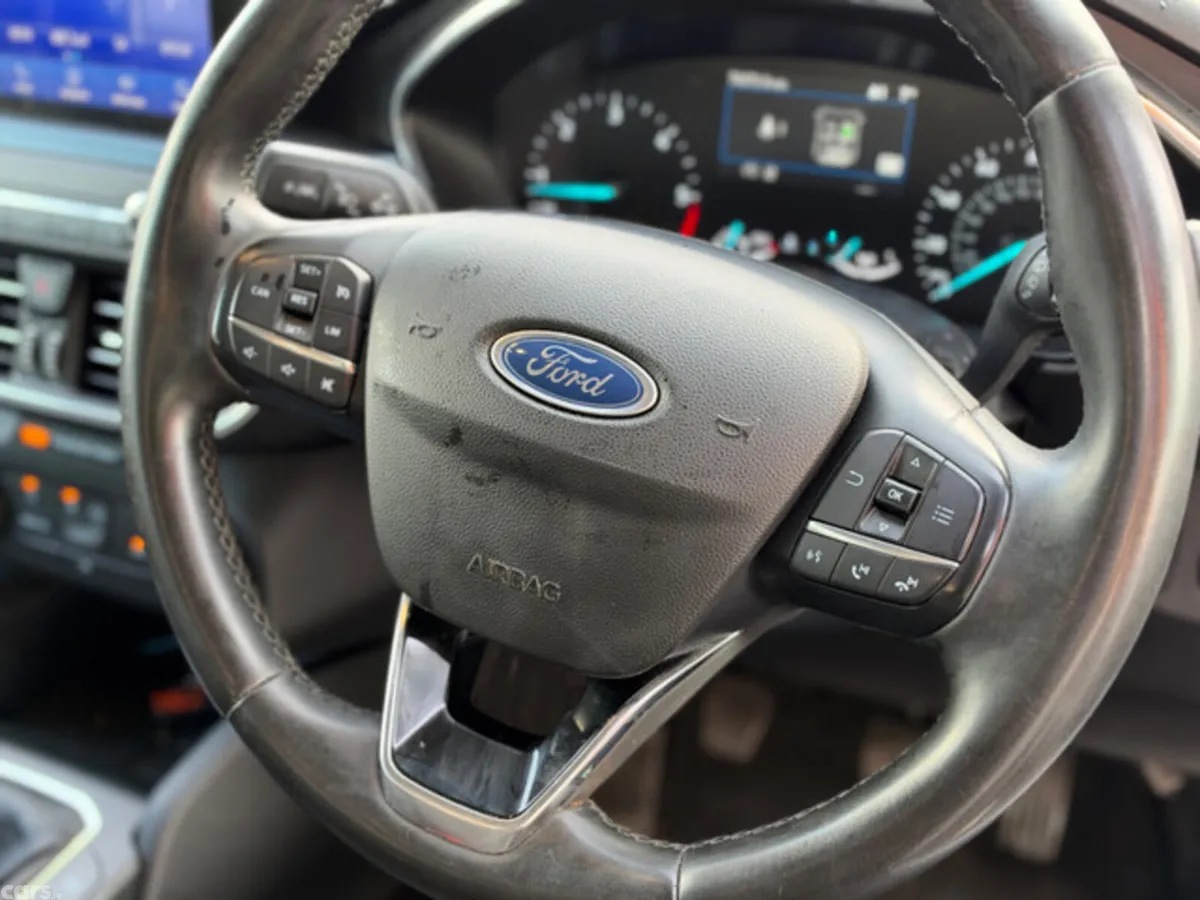 Ford Focus Hatchback, Diesel, 2021, White