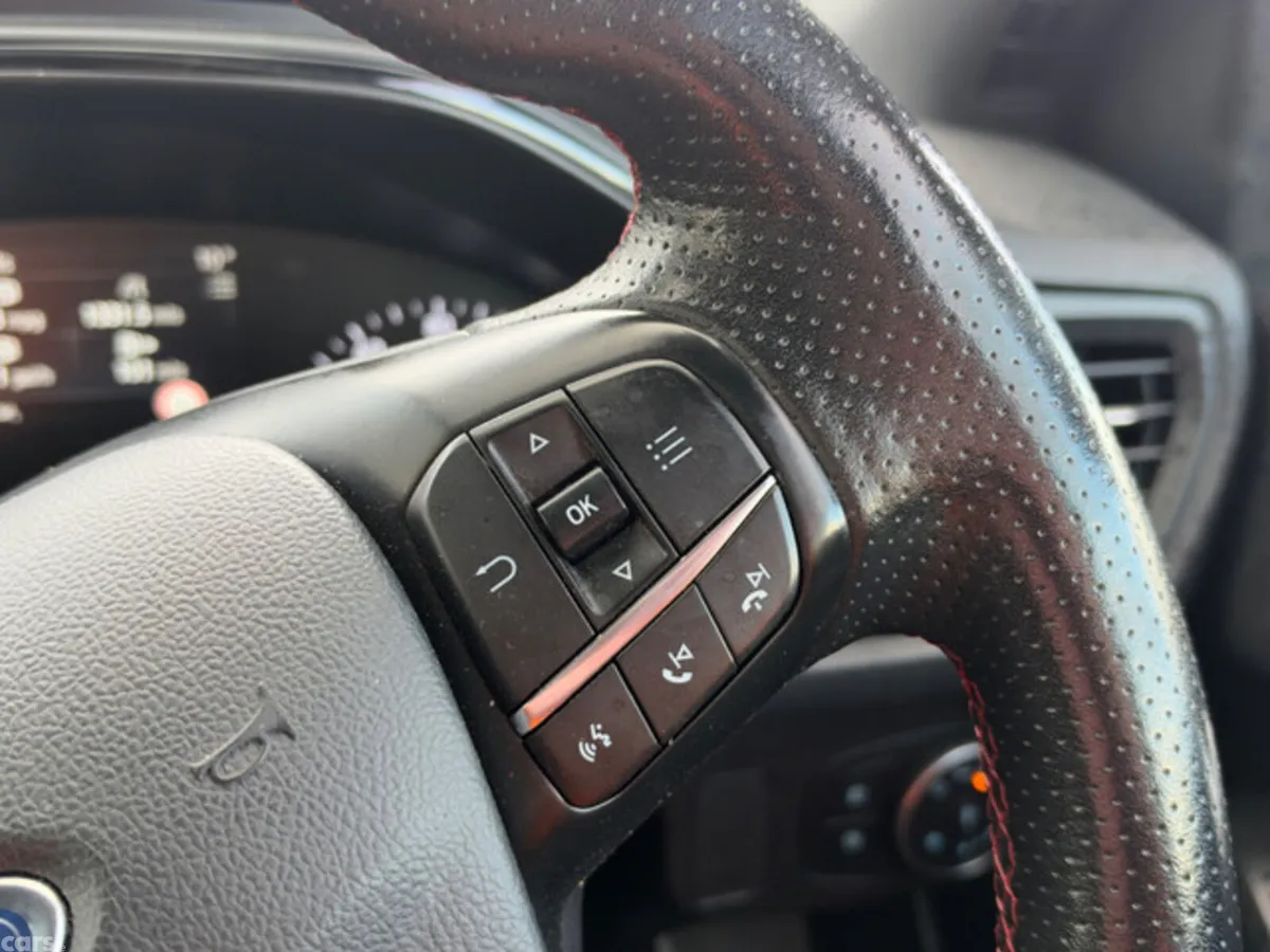 Ford Focus Hatchback, Diesel, 2019, White
