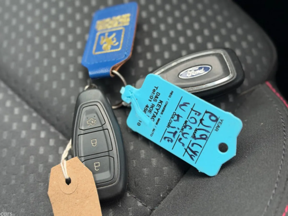 Ford Focus Hatchback, Diesel, 2019, White
