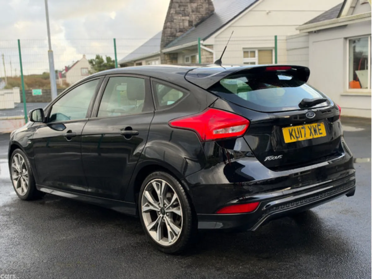 Ford Focus Hatchback, Diesel, 2017, Black