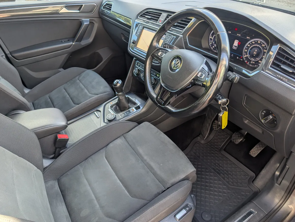 Volkswagen Tiguan SUV, Diesel, 2017, Grey