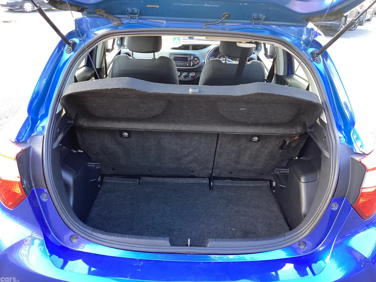 Toyota Yaris MPV, Petrol, 2020, Blue