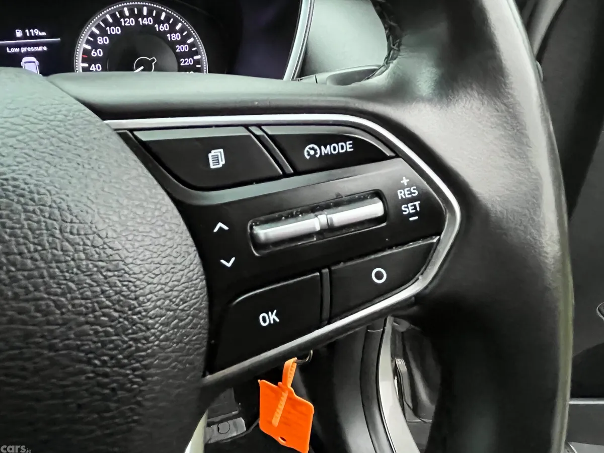 Hyundai Santa Fe SUV, Diesel, 2018, Grey