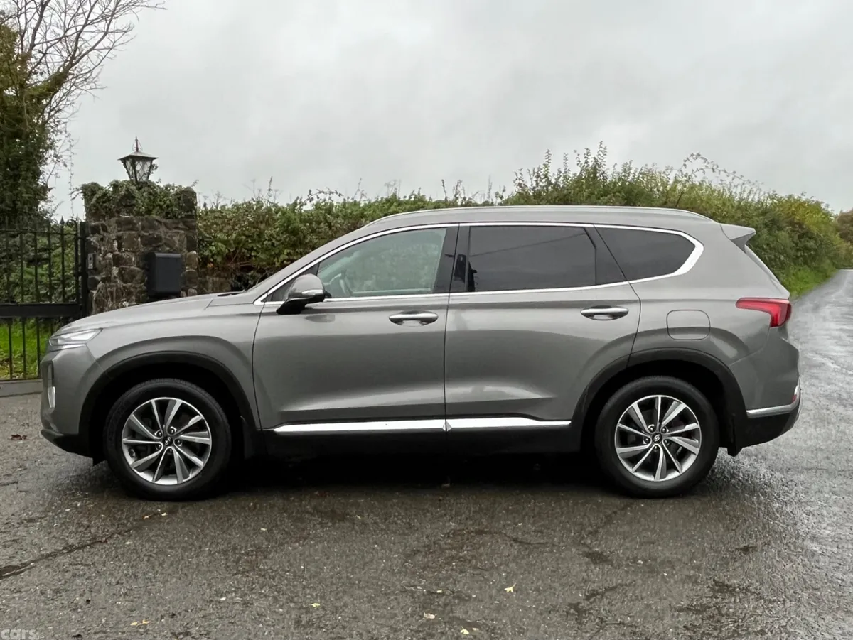 Hyundai Santa Fe SUV, Diesel, 2018, Grey