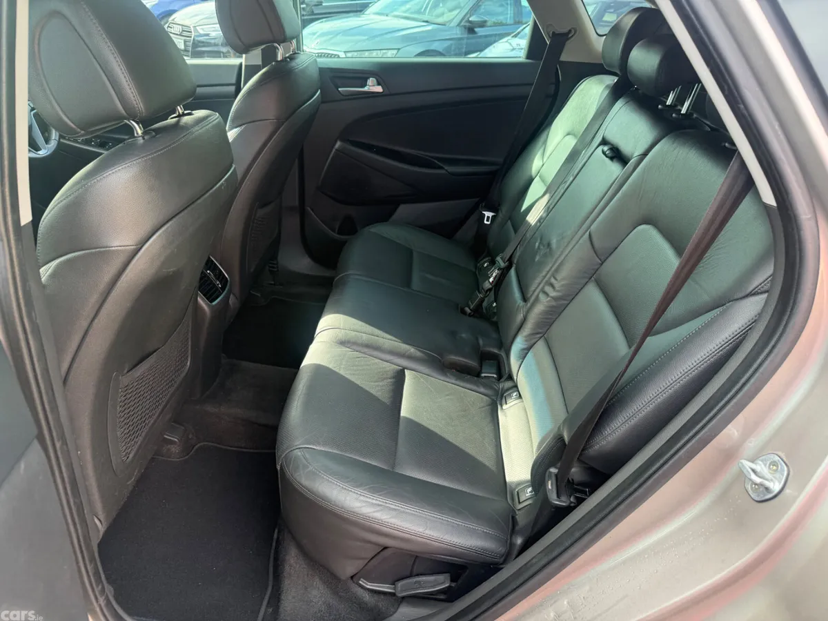 Hyundai Tucson SUV, Diesel, 2016, White