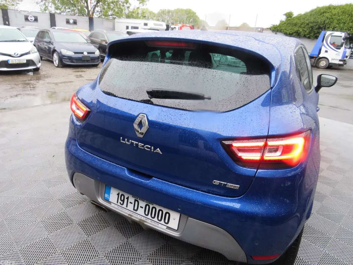 Renault Clio Hatchback, Petrol, 2019, Blue