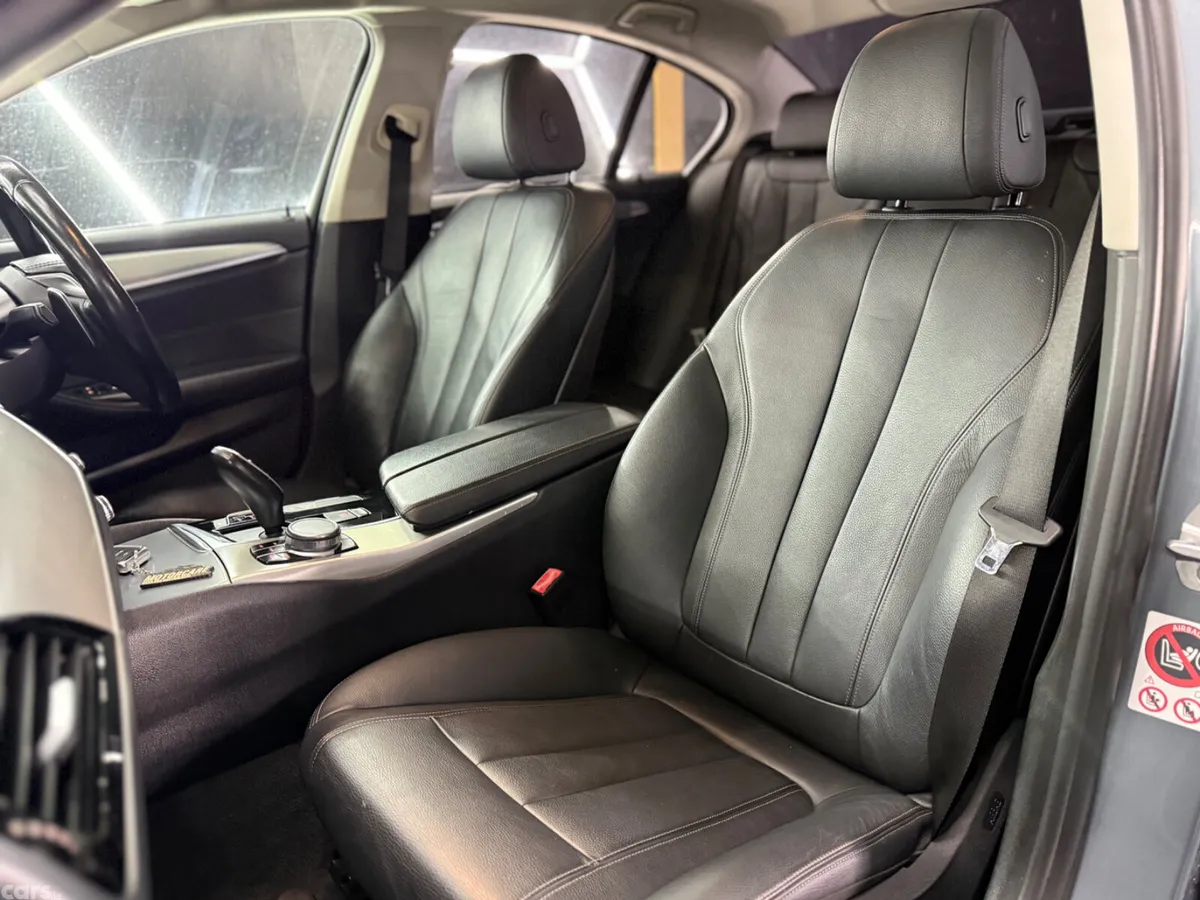 BMW 5-Series Saloon, Petrol Plug-in Hybrid, 2017, Blue