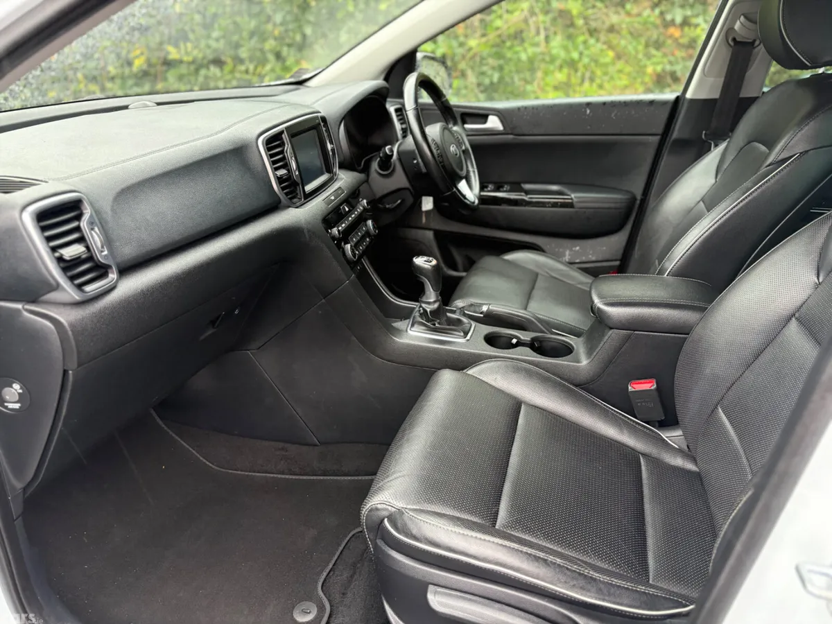 Kia Sportage SUV, Diesel, 2017, White