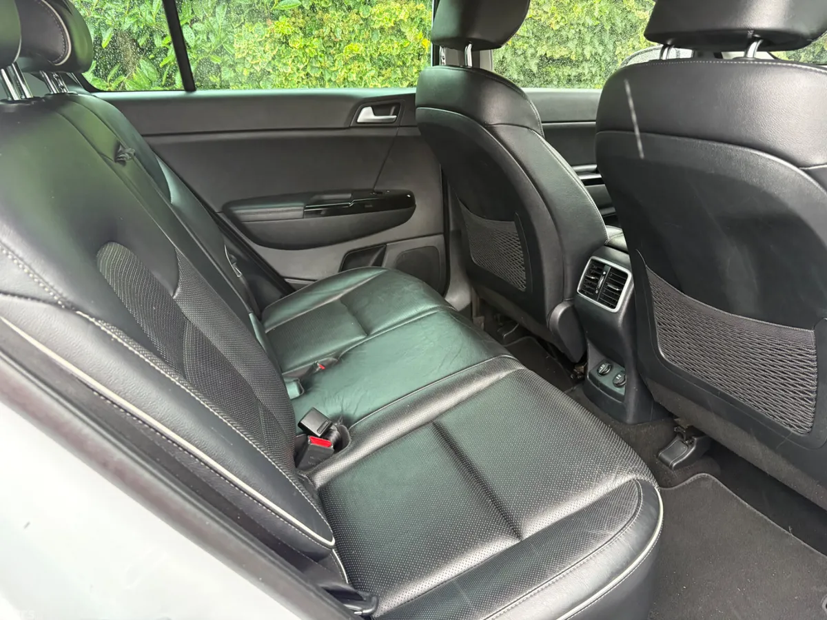 Kia Sportage SUV, Diesel, 2017, White