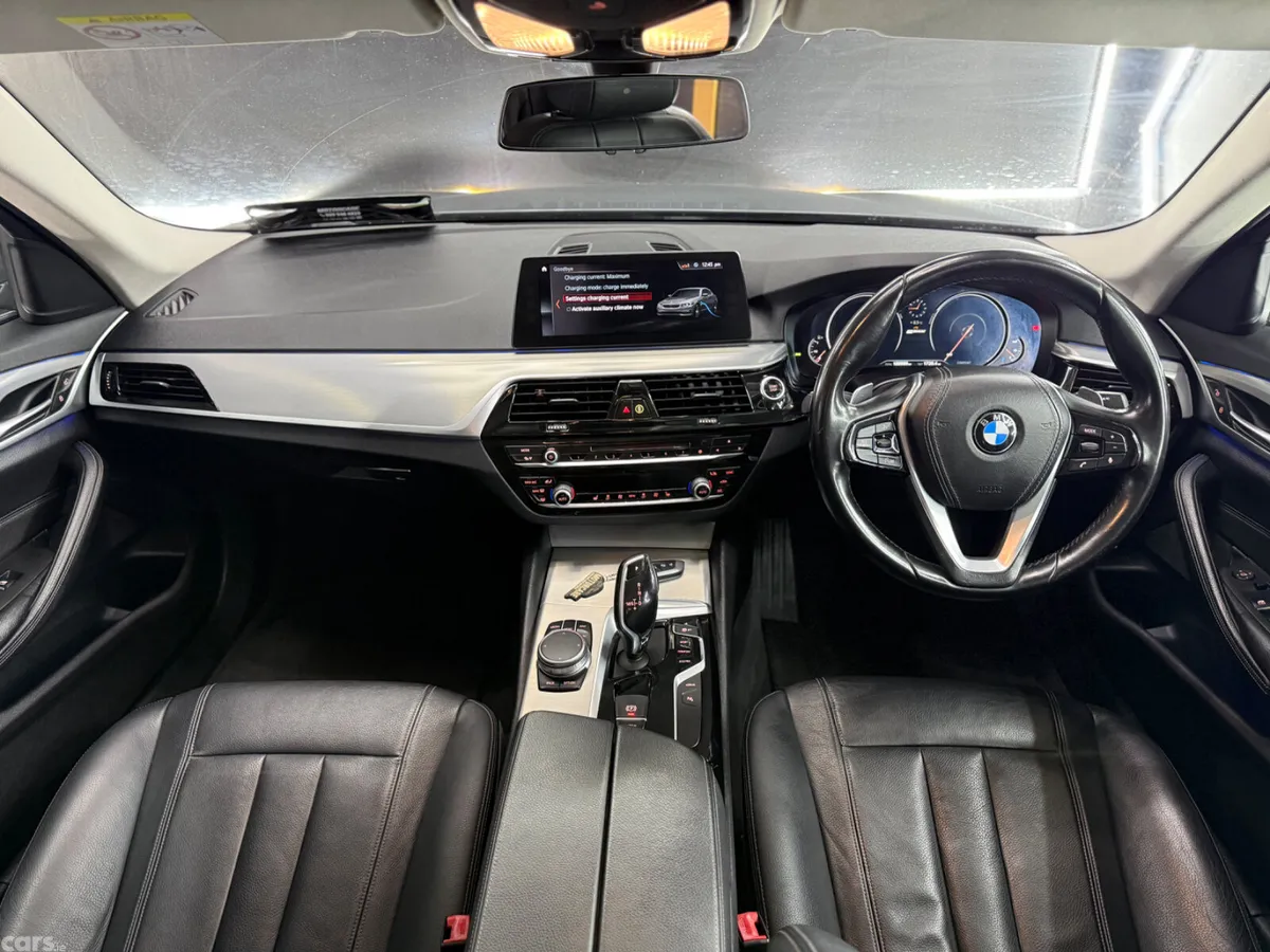 BMW 5-Series Saloon, Petrol Plug-in Hybrid, 2017, Blue