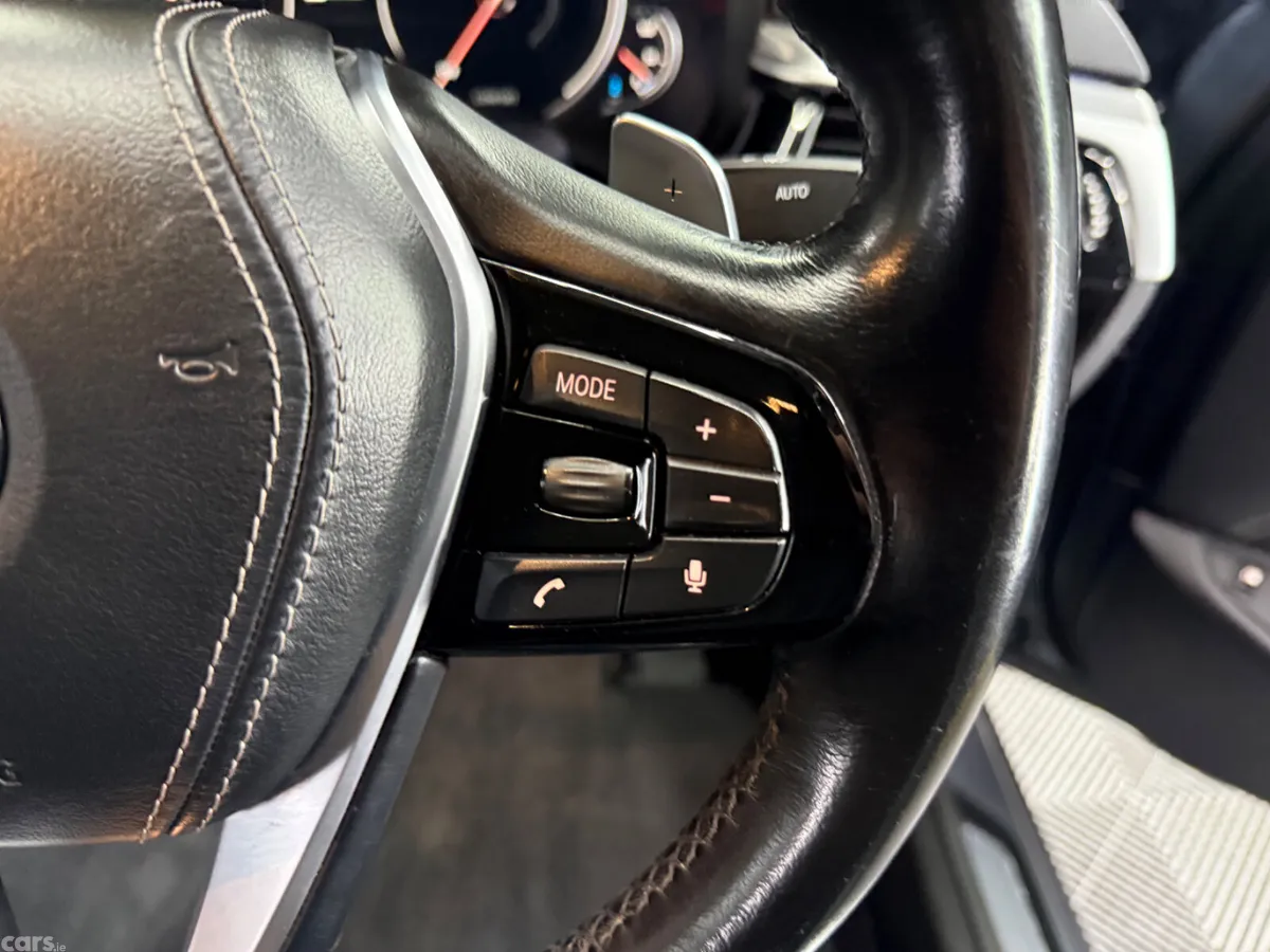 BMW 5-Series Saloon, Petrol Plug-in Hybrid, 2017, Blue