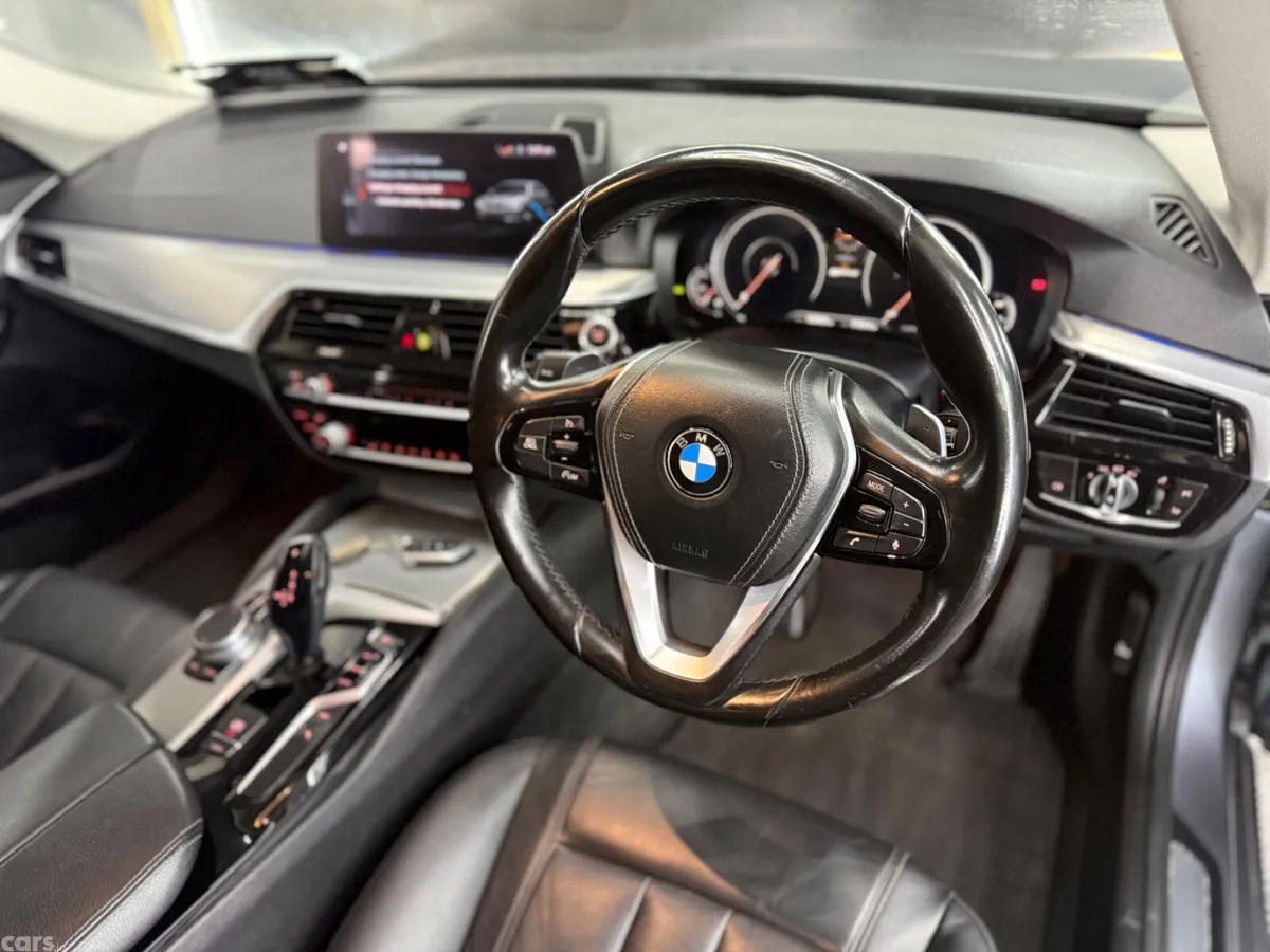 BMW 5-Series Saloon, Petrol Plug-in Hybrid, 2017, Blue
