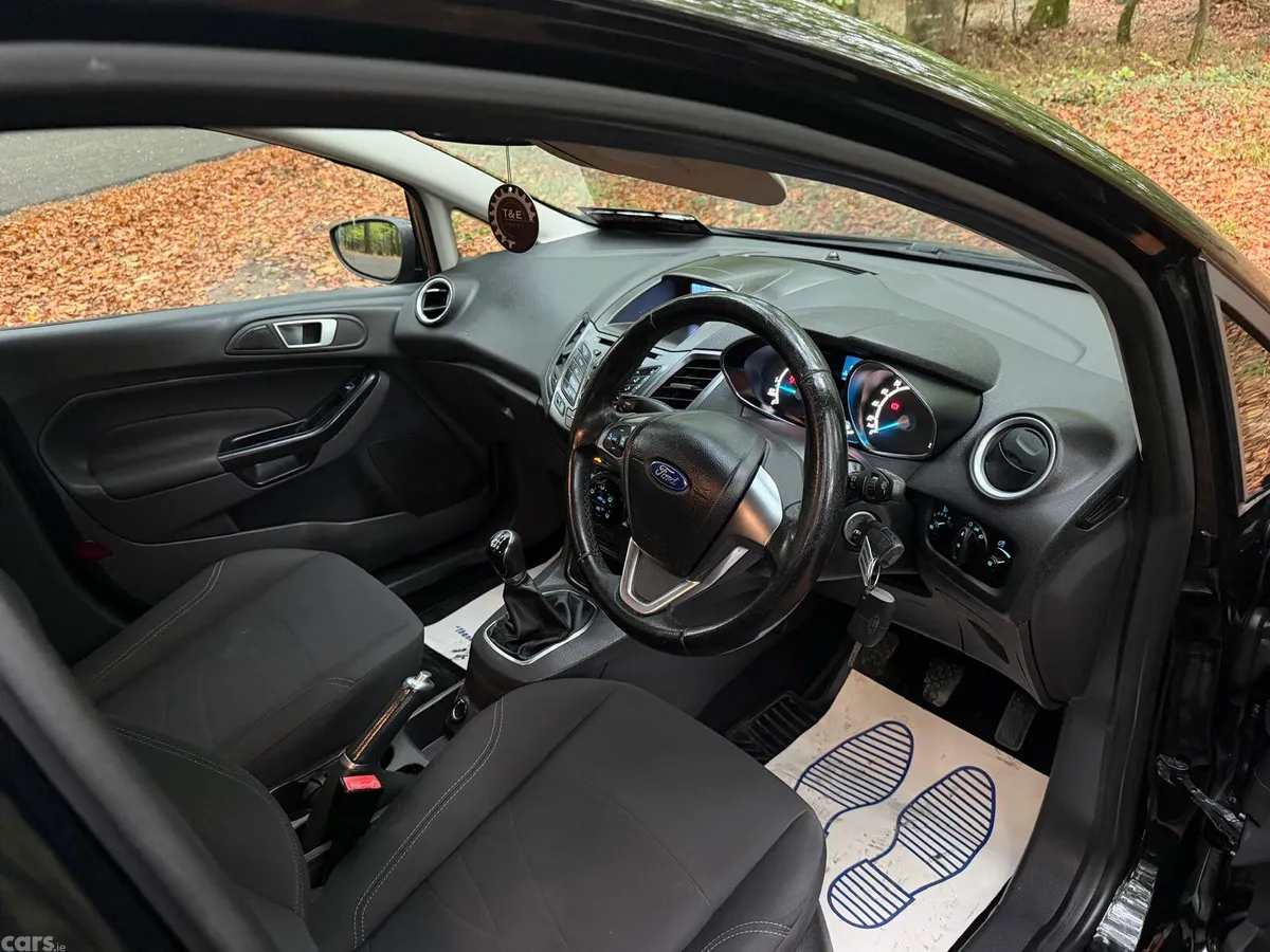 Ford Fiesta Hatchback, Diesel, 2016, Black