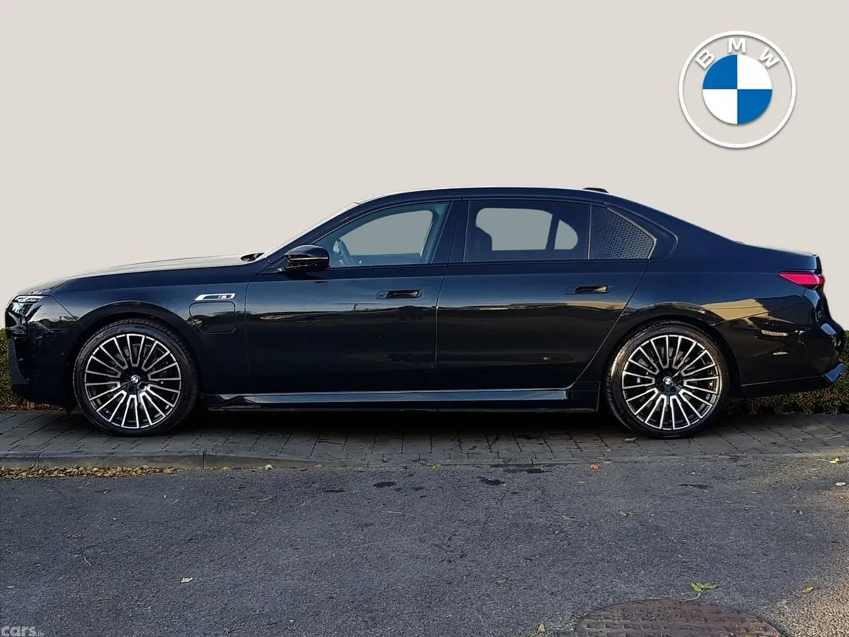 BMW 7-Series Saloon, Petrol Plug-in Hybrid, 2026, Black