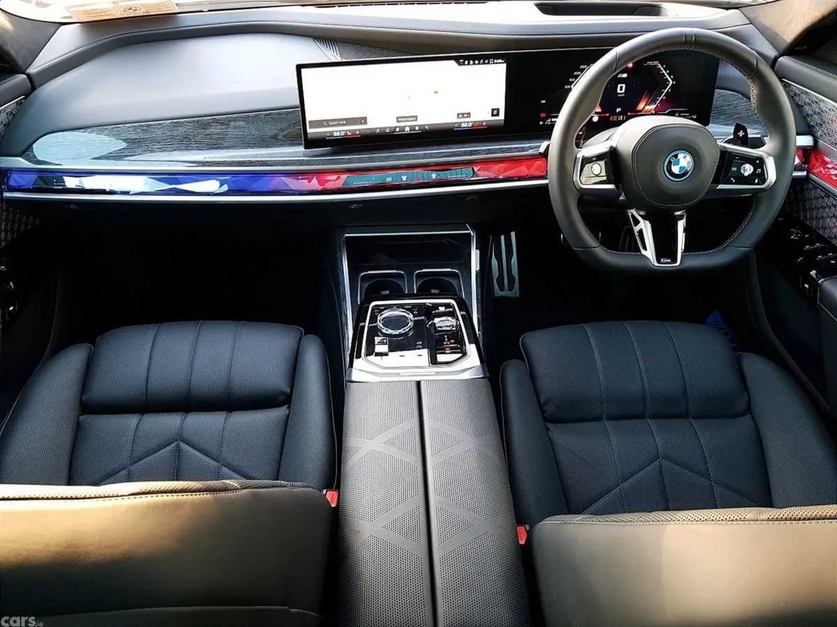 BMW 7-Series Saloon, Petrol Plug-in Hybrid, 2026, Black