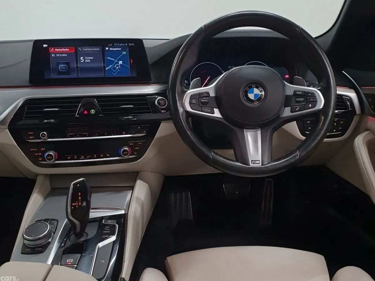 BMW 5-Series Estate, Diesel, 2019, Blue