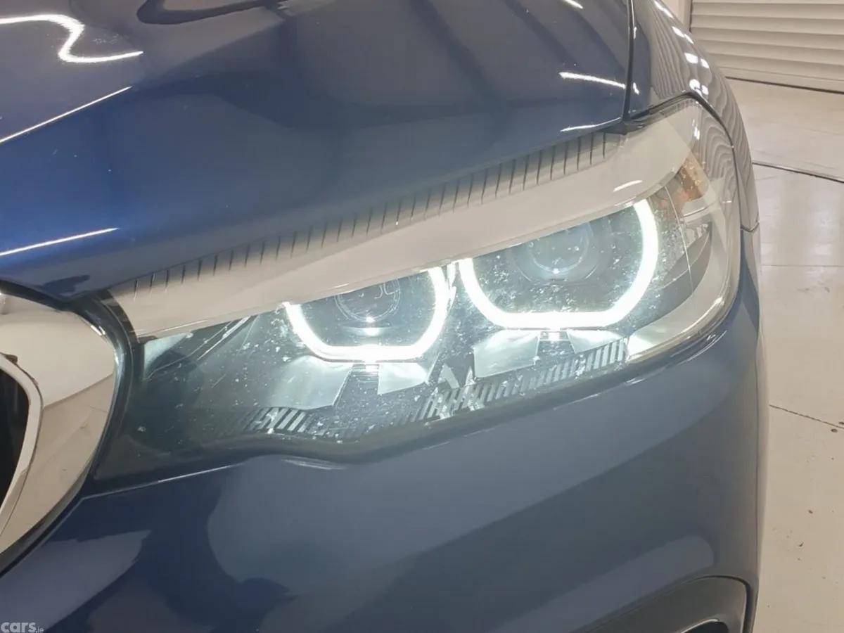 BMW 5-Series Estate, Diesel, 2019, Blue
