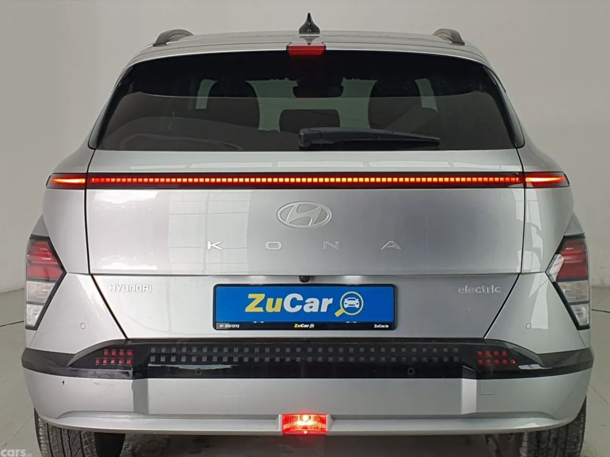 Hyundai KONA Hatchback, Electric, 2024, Silver