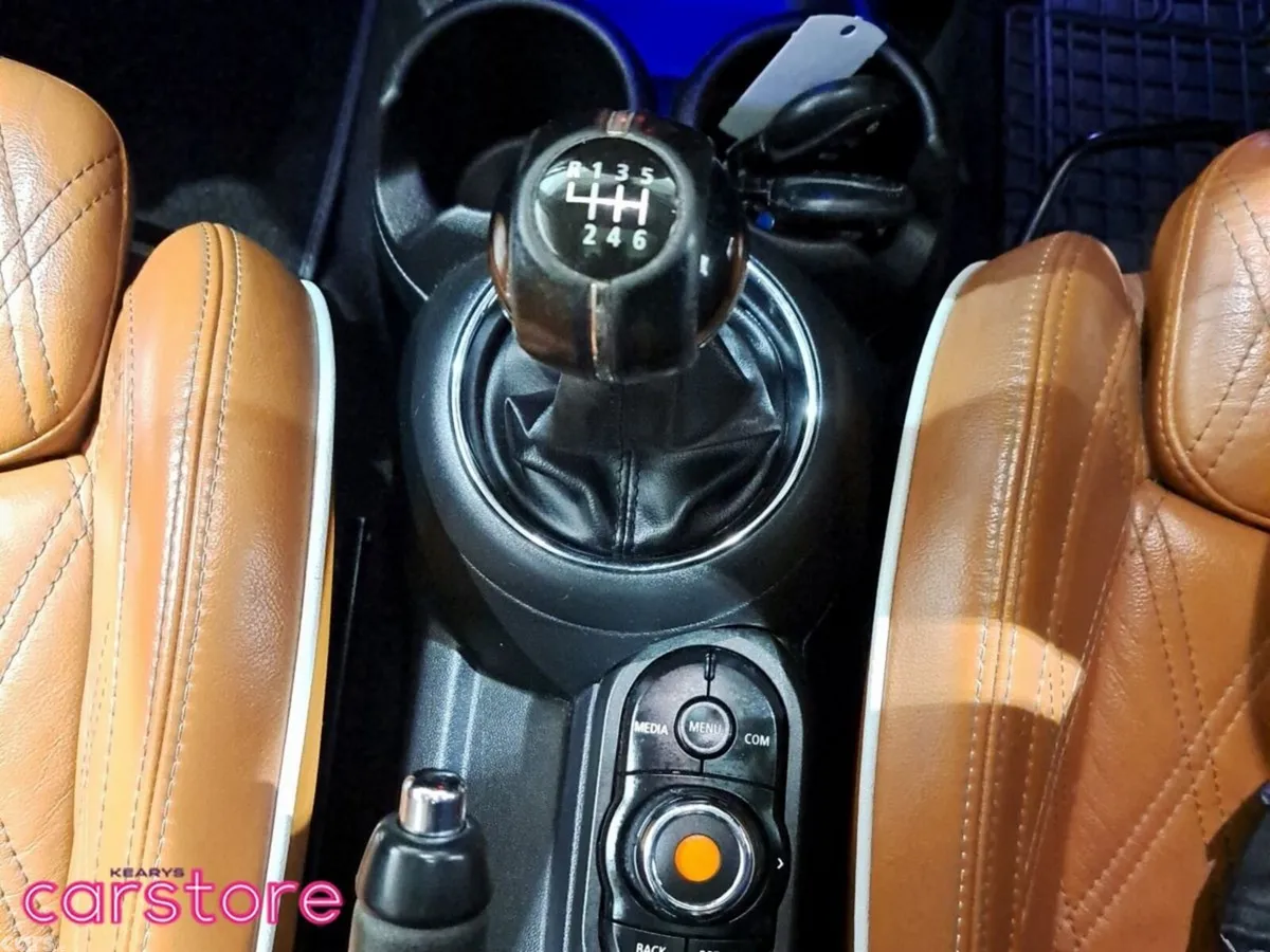 Mini Cooper Hatchback, Petrol, 2019, Grey