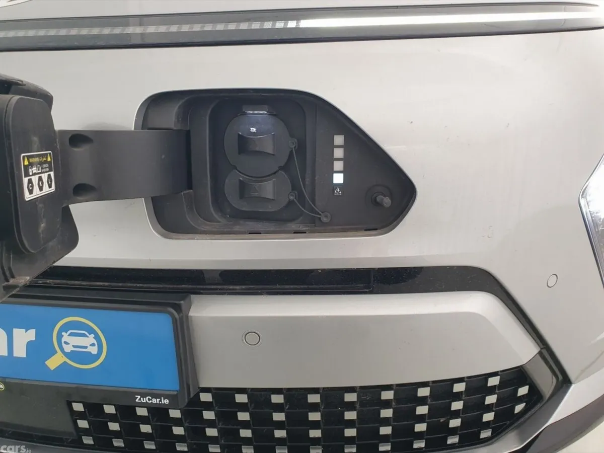 Hyundai KONA Hatchback, Electric, 2024, Silver