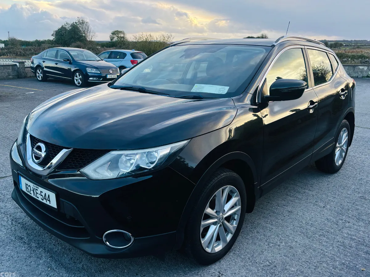 Nissan Qashqai Hatchback, Petrol, 2016, Black
