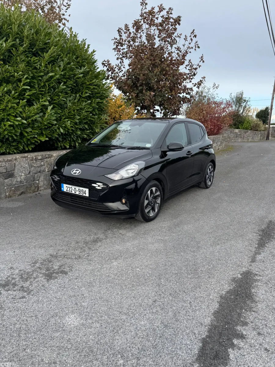 Hyundai i10 Hatchback, Petrol, 2023, Black
