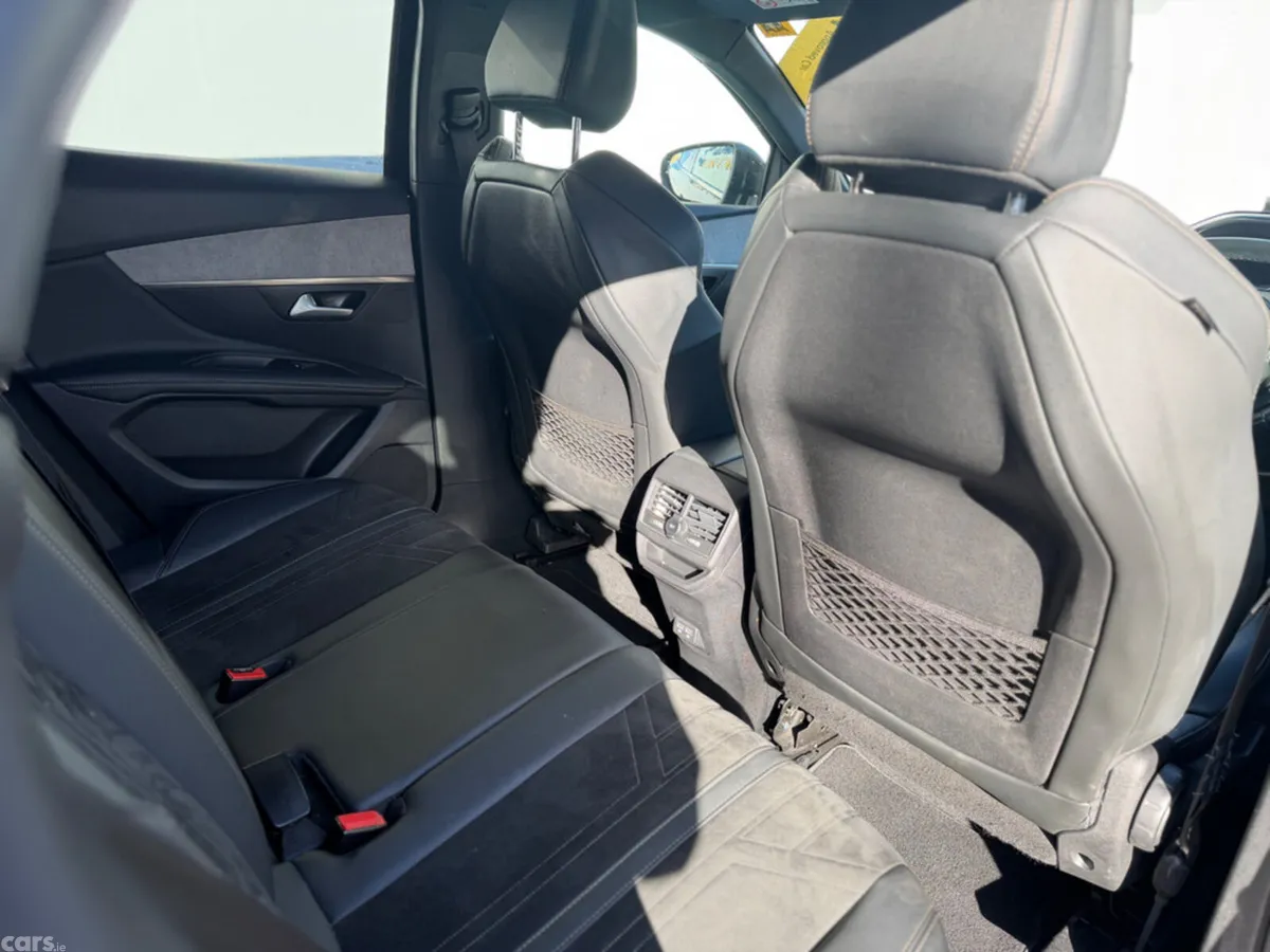 Peugeot 3008 MPV, Diesel, 2021, Black