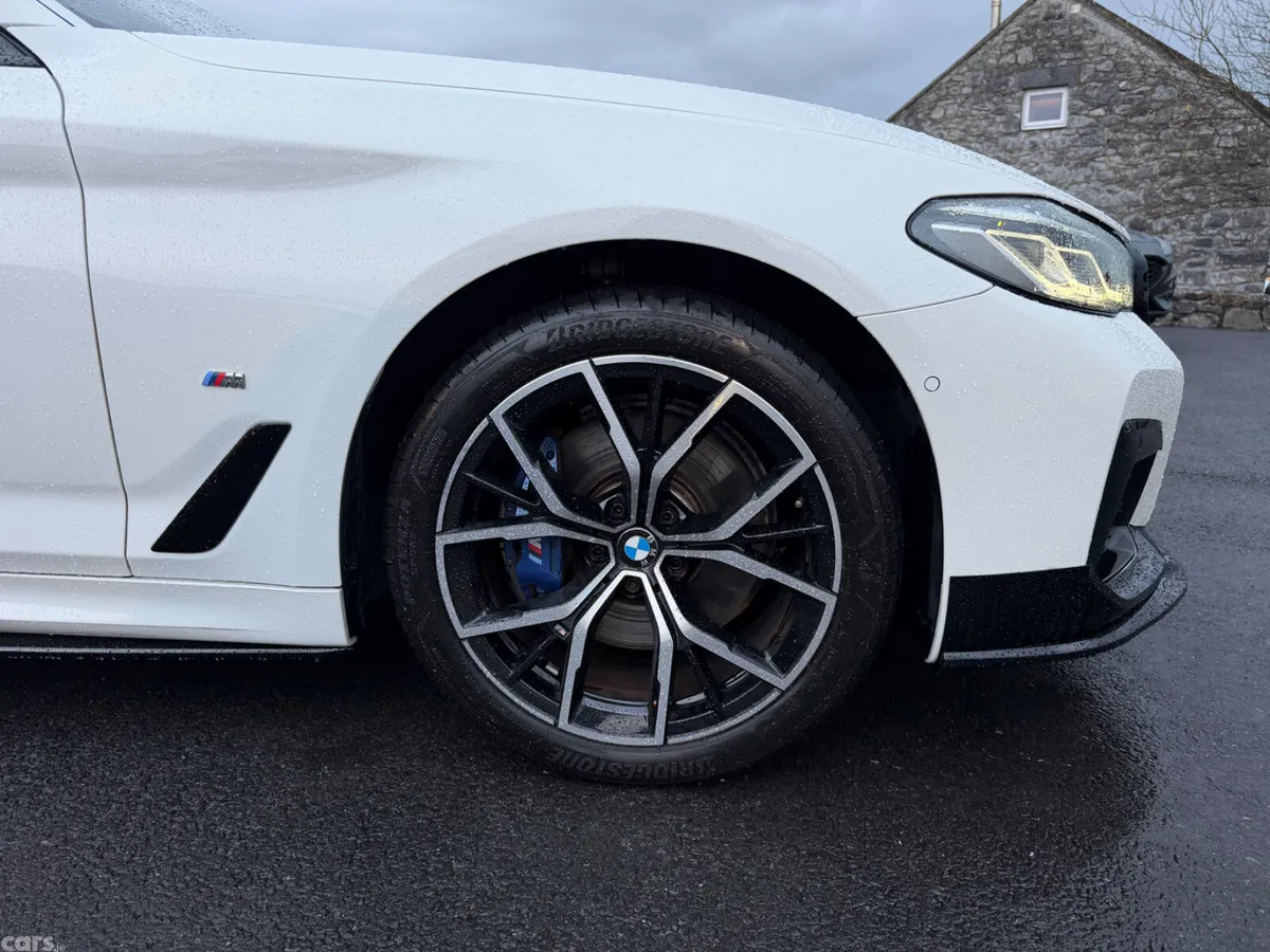 BMW 5-Series Saloon, Petrol Plug-in Hybrid, 2021, White