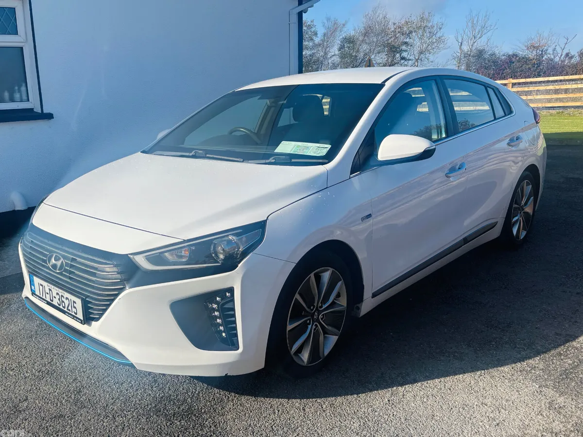 Hyundai IONIQ Hatchback, Petrol Hybrid, 2017, White