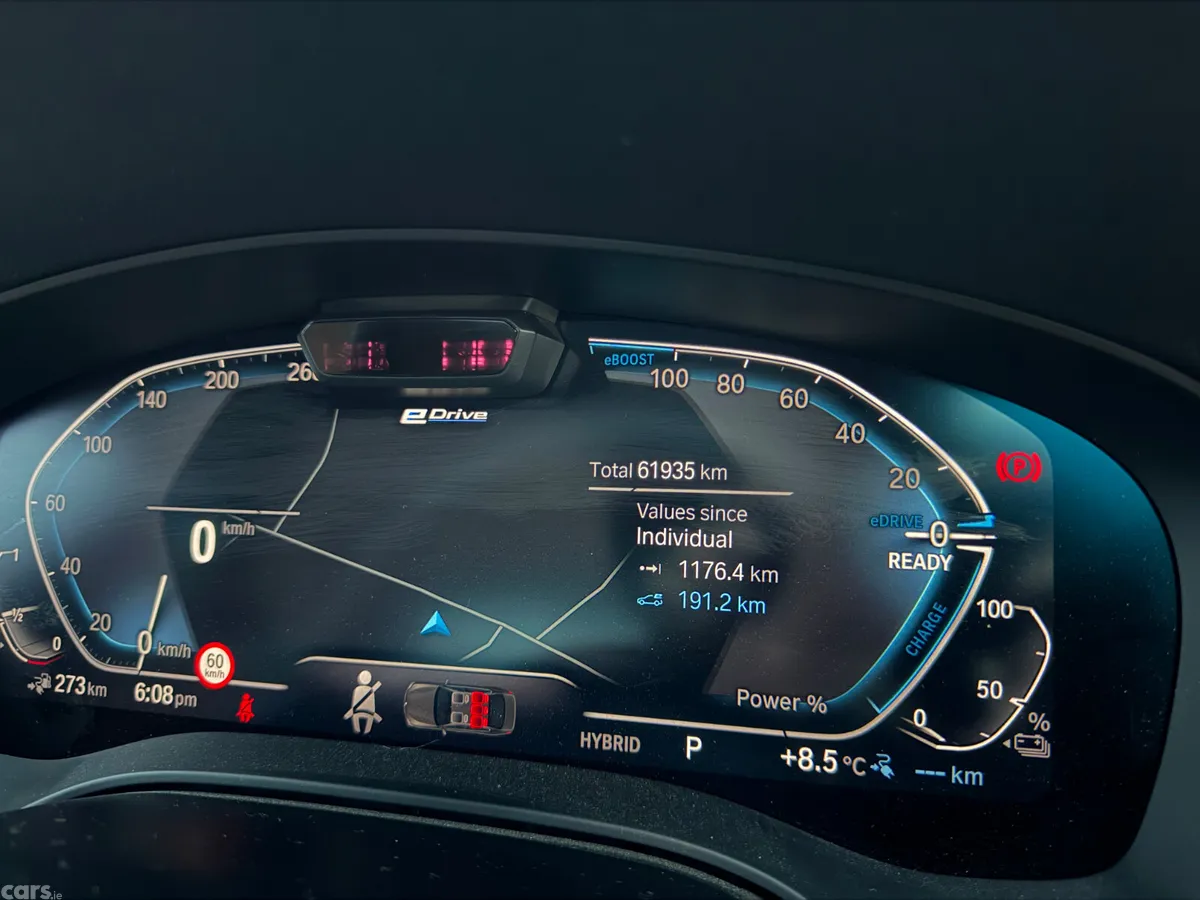 BMW 5-Series Saloon, Petrol Plug-in Hybrid, 2021, White