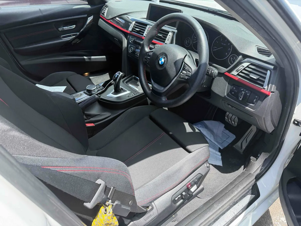 BMW 3-Series Saloon, Diesel, 2015, White