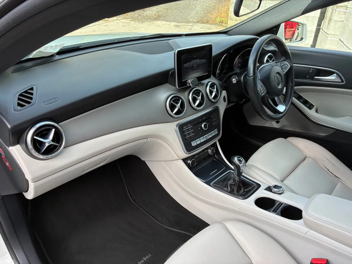 Mercedes-Benz CLA Saloon, Petrol, 2016, White