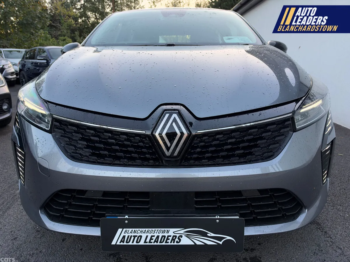 Renault Clio Hatchback, Petrol, 2024, Grey