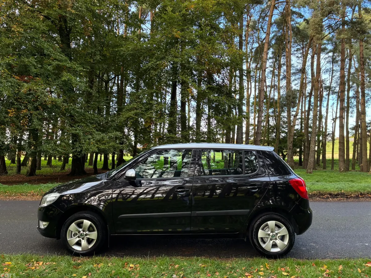 Skoda Fabia Hatchback, Petrol, 2011, Black