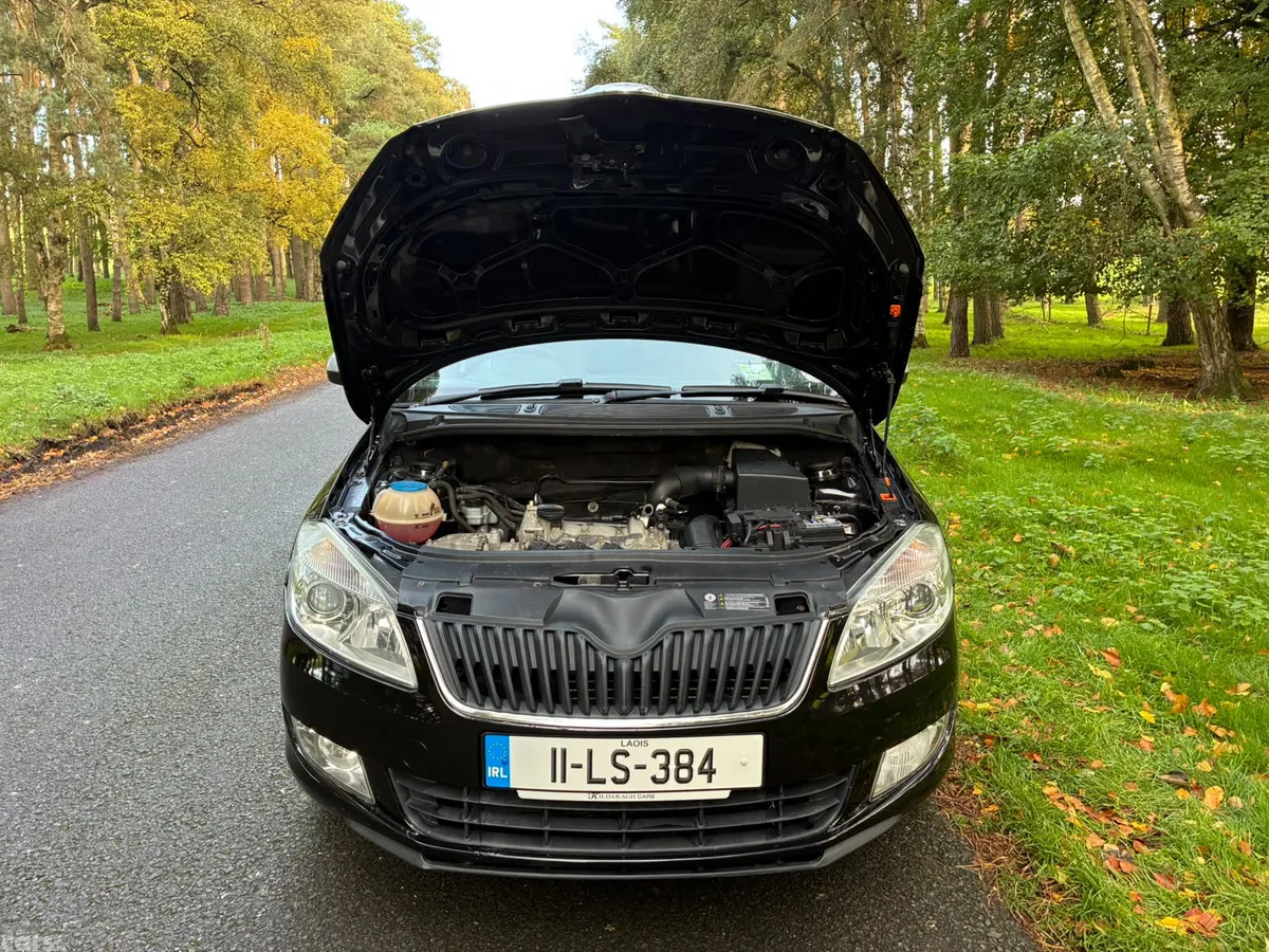 Skoda Fabia Hatchback, Petrol, 2011, Black