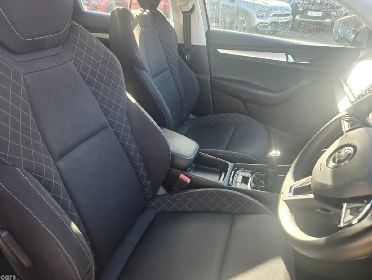 Skoda Karoq SUV, Petrol, 2018, Grey