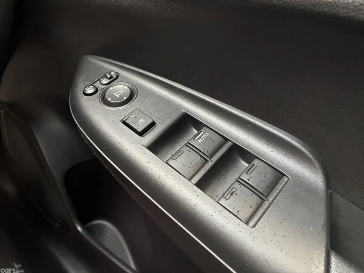 Honda Fit Hatchback, Petrol Hybrid, 2018, Silver